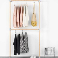 Elbise Giysi Askısı Ahşap ve Metalden Kombine Olarak Tasarlanmıştır Elbise Giysi Askısı Ahşap ve Metalden Kombine Olarak Tasarlanmıştır